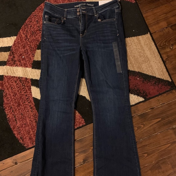 American Eagle Outfitters Denim - New with tags American eagle artist jeans size 14L